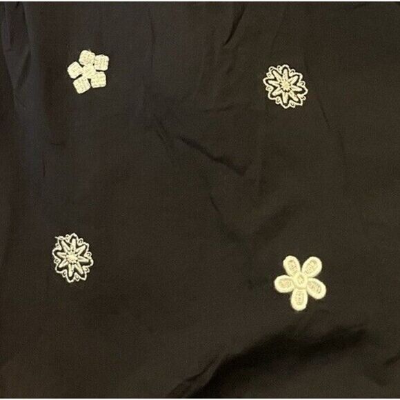 Ladies Small Black Smock Top 3/4 Sleeve Pullover Embroidered Flowers Tassel NWT - Picture 3 of 6